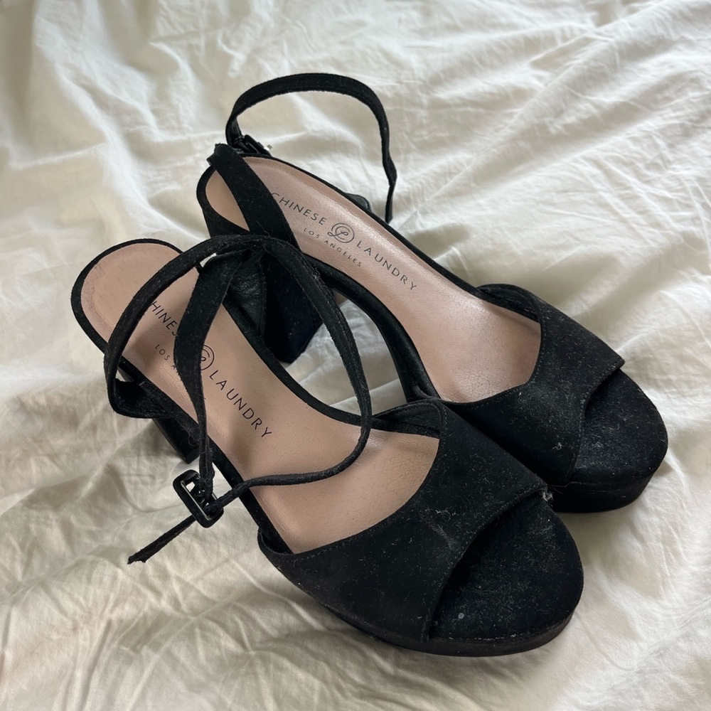 Chinese laundry platform sandal